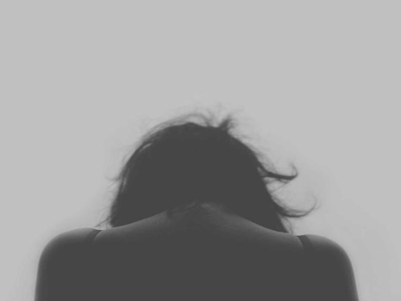 精致穷<br>kclfxfu.cn 几千块的耳机几百块的饭